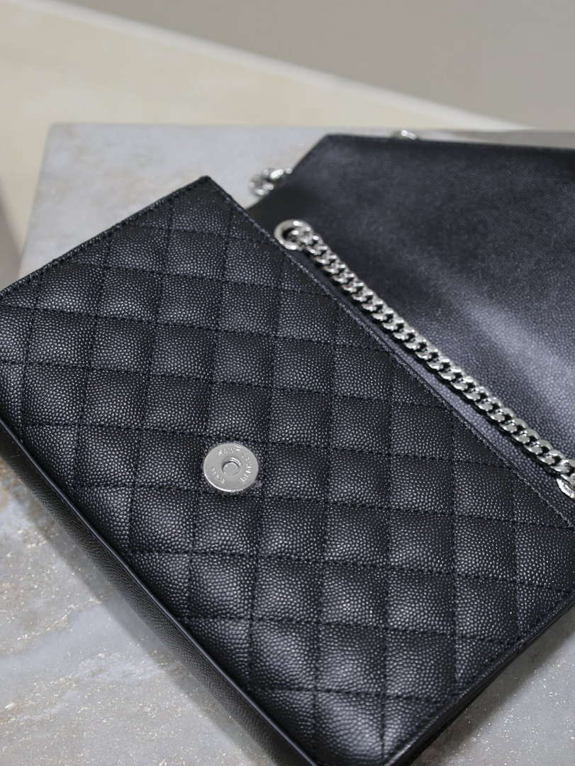 YSL 600195 Envelope Small In Quilted Grain De Poudre Embossed Leather Black with Silver Hardward