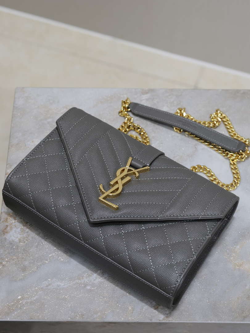 YSL 600195 Envelope Small In Quilted Grain De Poudre Embossed Leather Gray