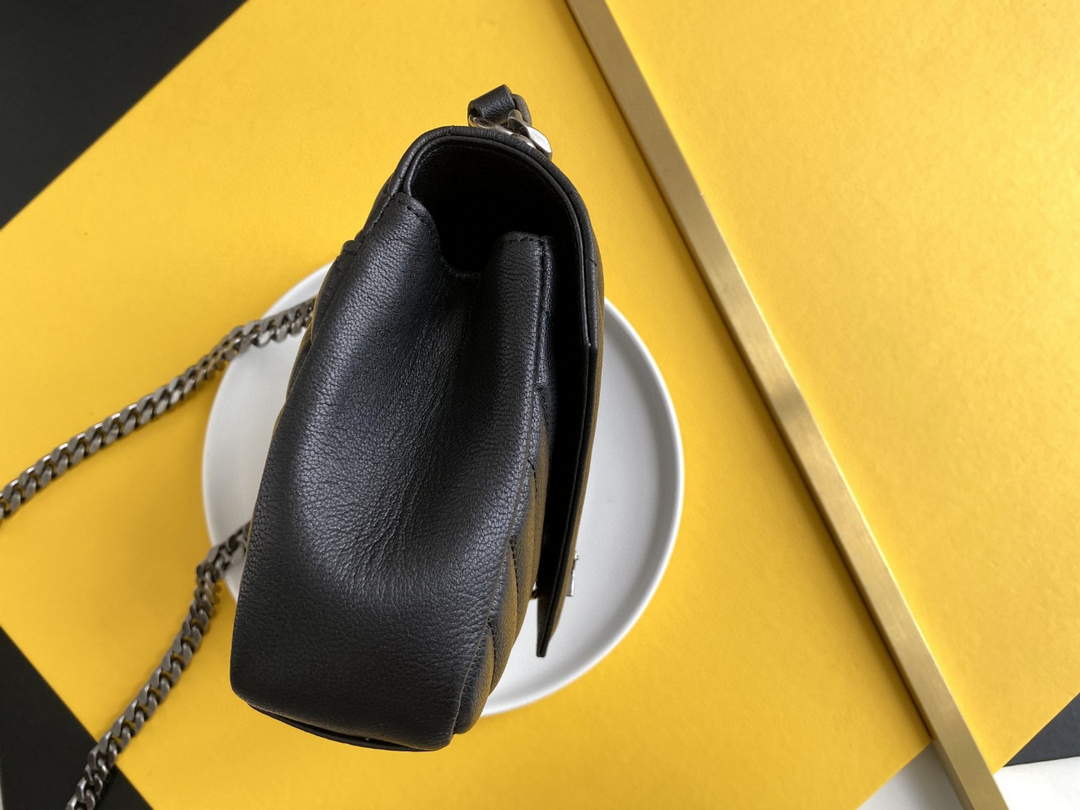 YSL 600279 College Medium In Matelass¨¦ Leather Black with Silver