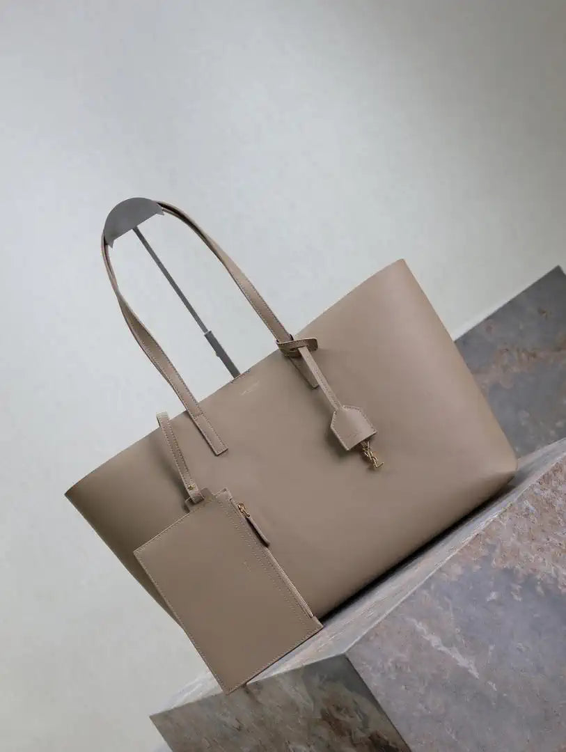 YSL 600281 Shopping Saint Laurent in leather Dark Beige