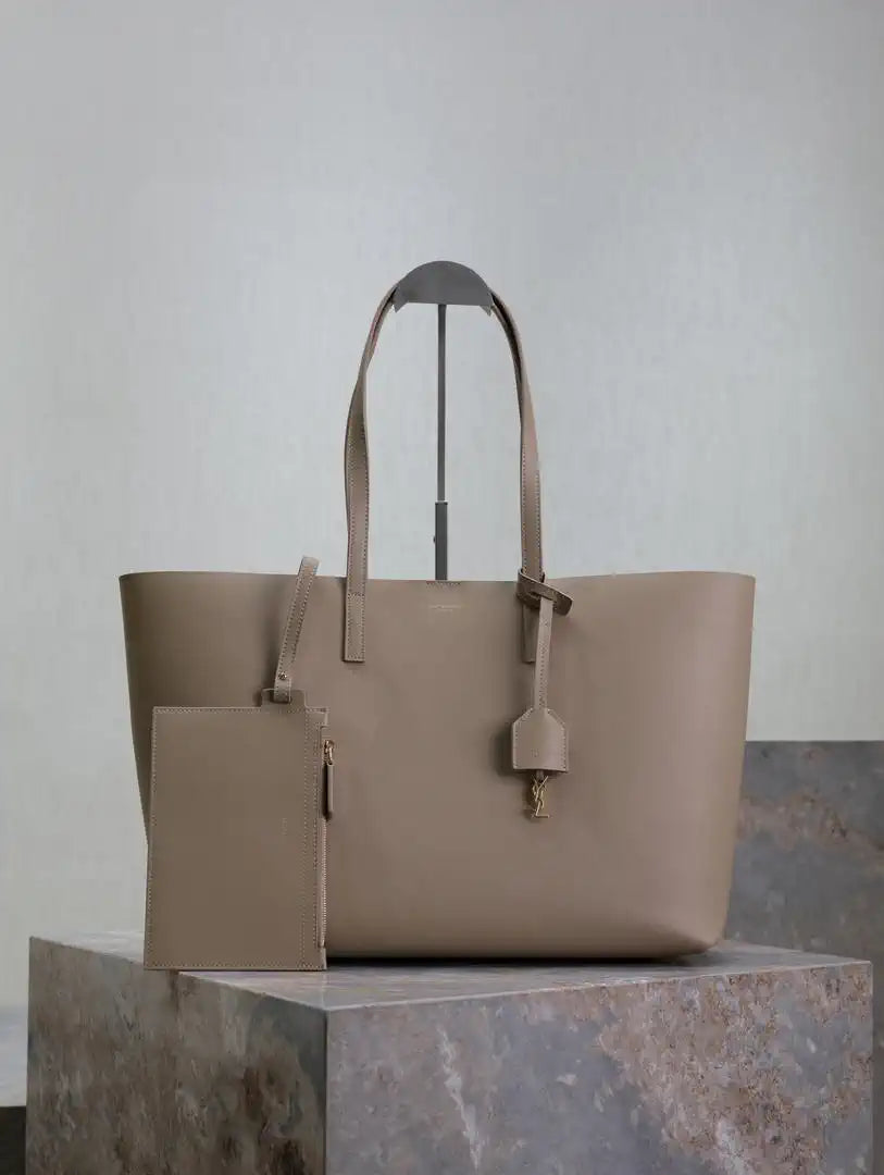 YSL 600281 Shopping Saint Laurent in leather Dark Beige