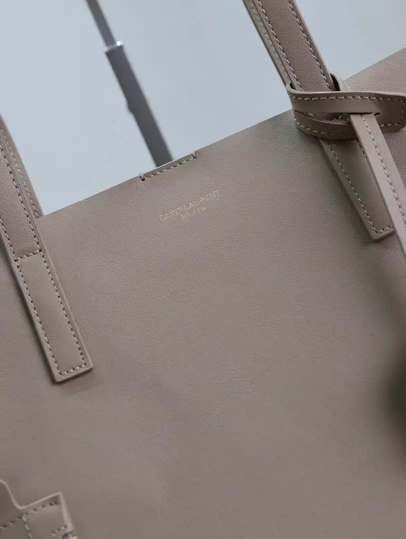 YSL 600281 Shopping Saint Laurent in leather Dark Beige
