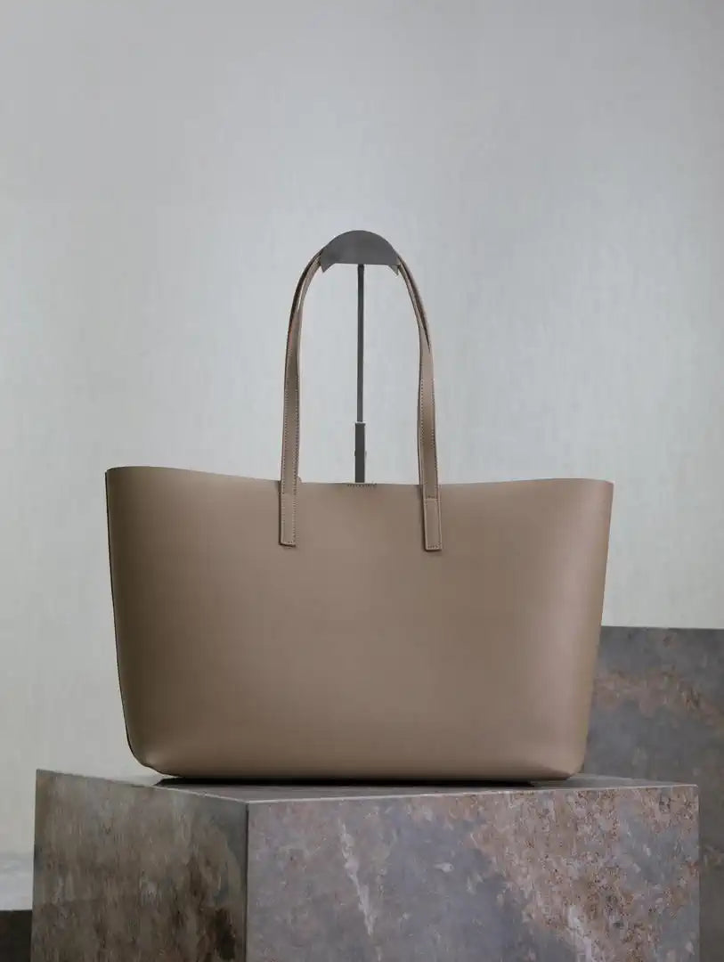 YSL 600281 Shopping Saint Laurent in leather Dark Beige