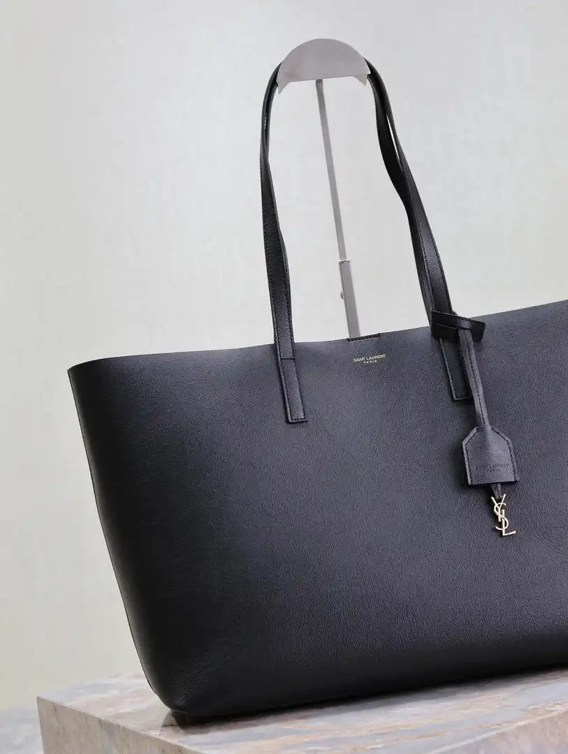 YSL 600281 Shopping Saint Laurent in leather Black