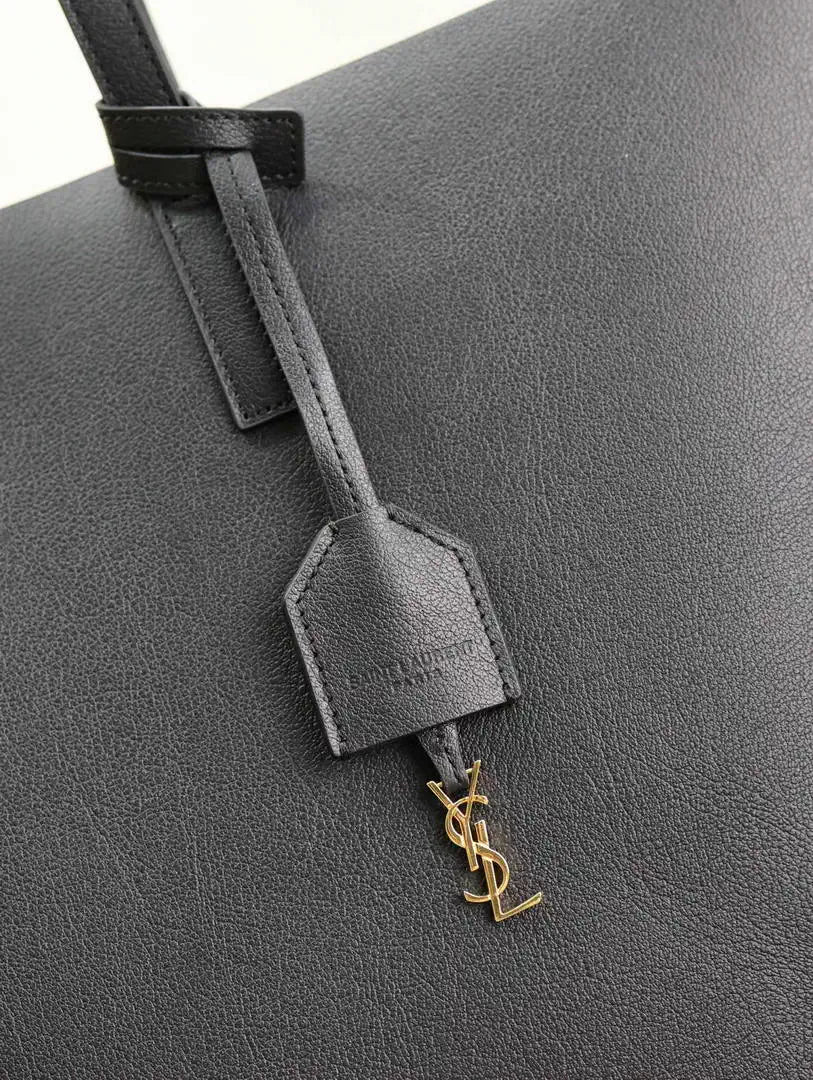 YSL 600281 Shopping Saint Laurent in leather Black