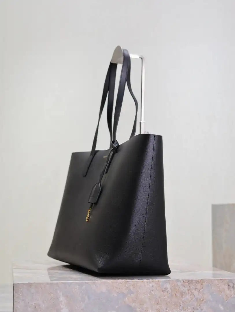 YSL 600281 Shopping Saint Laurent in leather Black