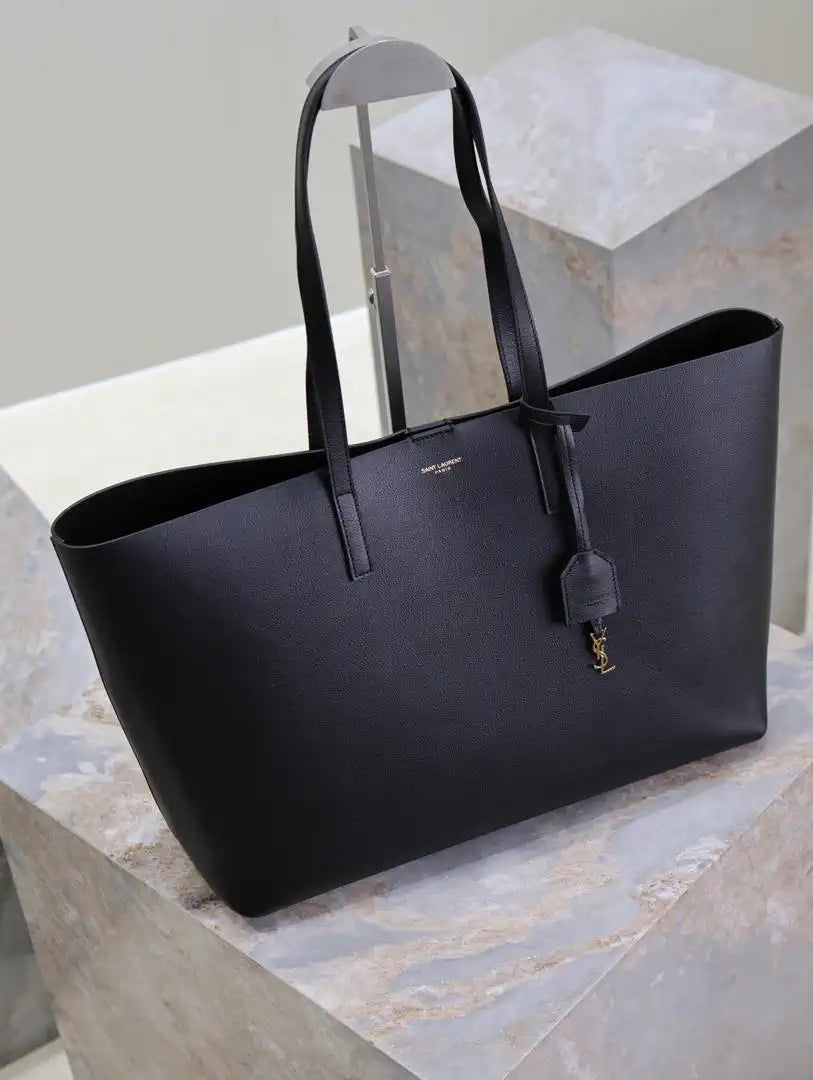 YSL 600281 Shopping Saint Laurent in leather Black