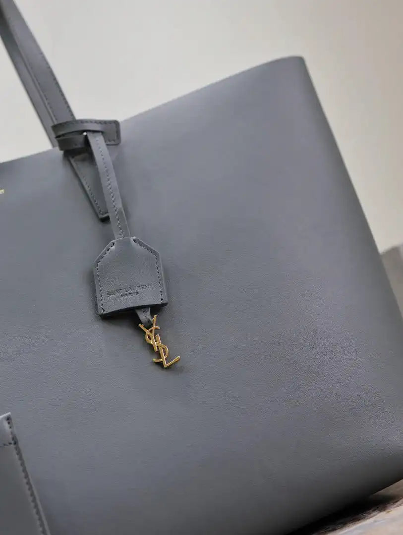 YSL 600281 Shopping Saint Laurent in leather Gray