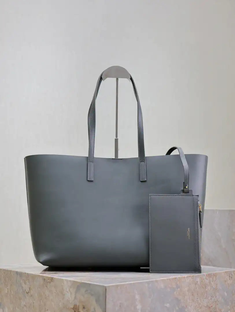 YSL 600281 Shopping Saint Laurent in leather Gray