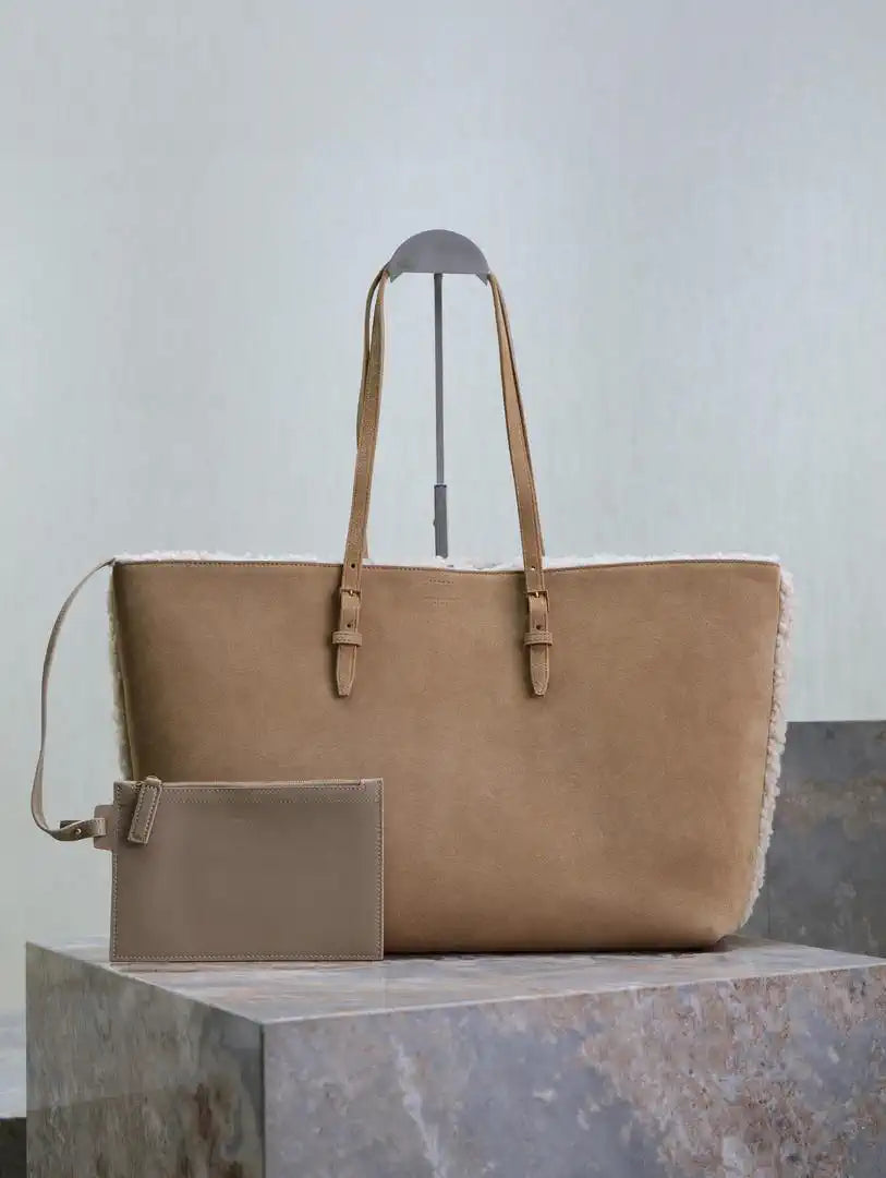 YSL 600281 Shopping Saint Laurent in Suede Lamb wool Sand
