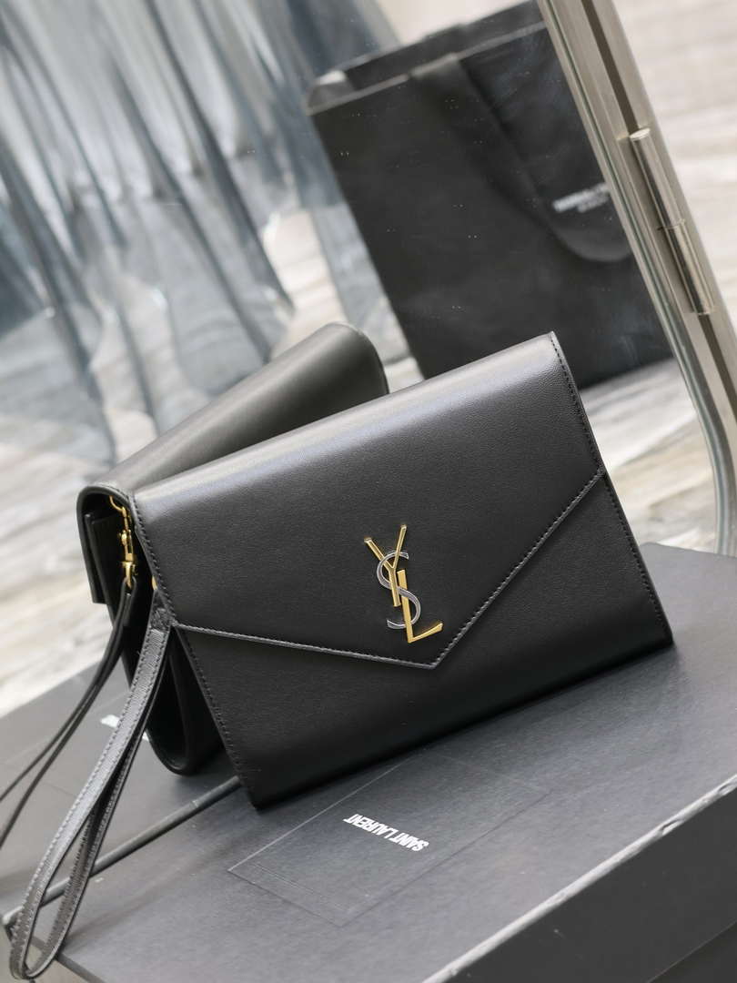 YSL 617662 Cassandre Matelass¨¦ Flap pouch in Black leather