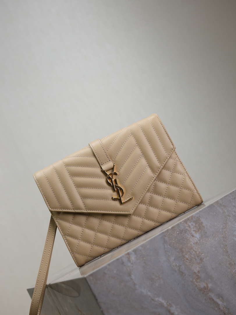 YSL 617662 Cassandre Matelass¨¦ Flap pouch in grain de Poudre leather Apricot