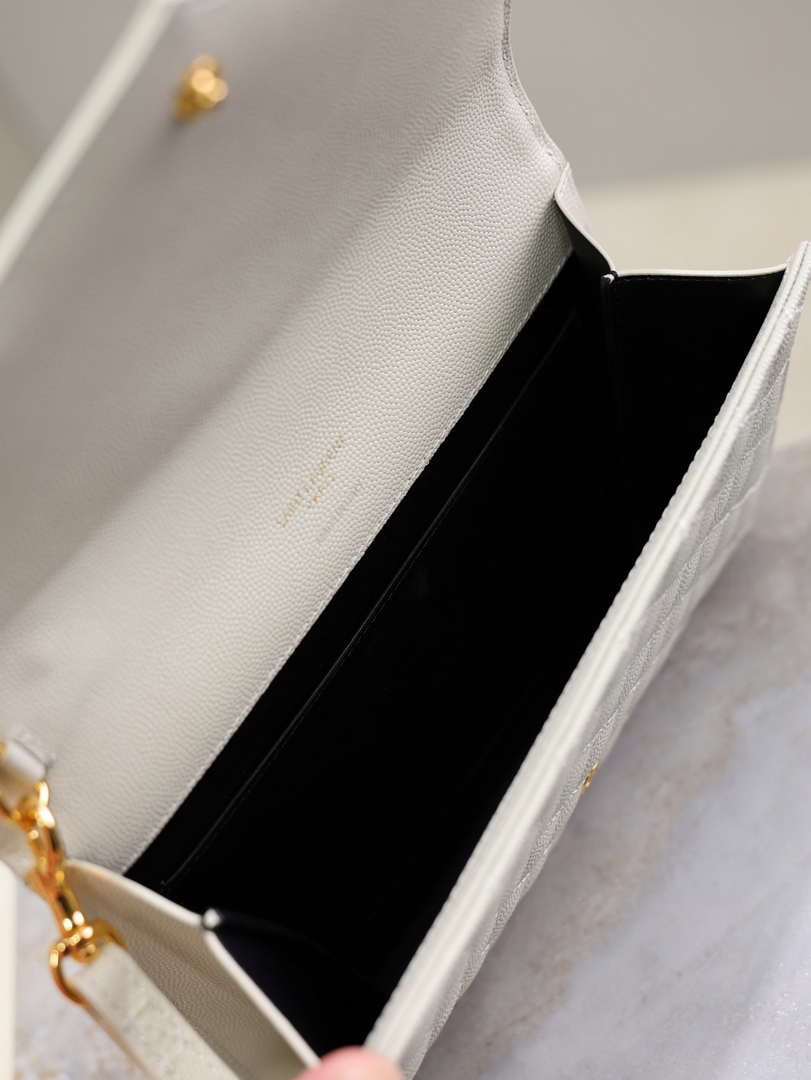 YSL 617662 Cassandre Matelass¨¦ Flap pouch in grain de Poudre leather White