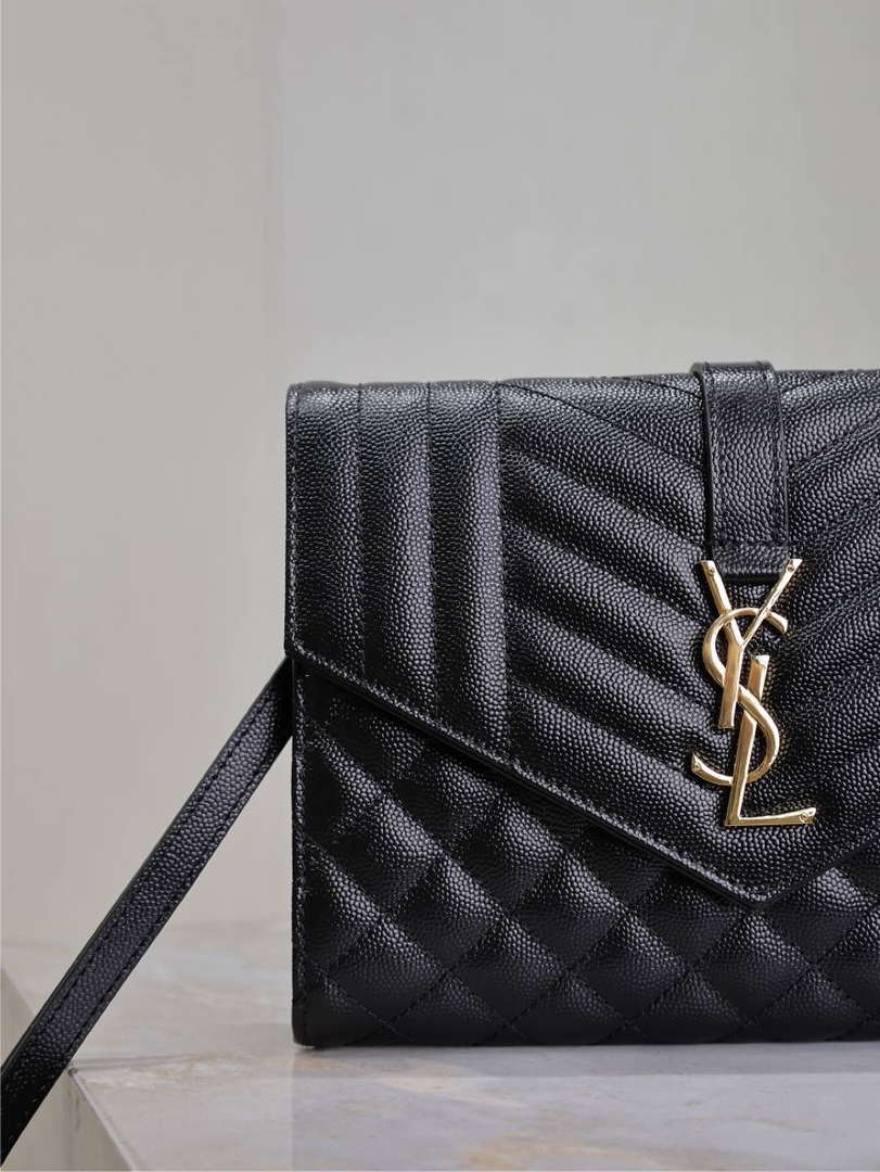YSL 617662 Cassandre Matelass¨¦ Flap pouch in grain de Poudre leather Black