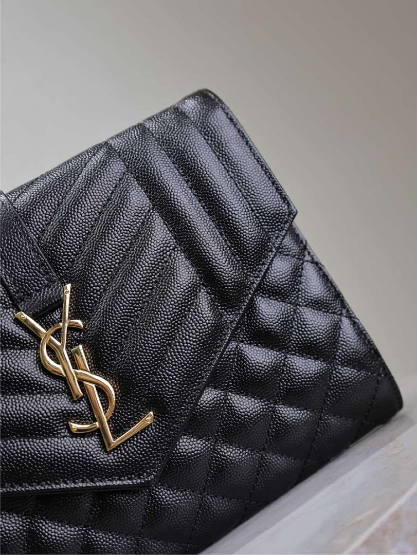 YSL 617662 Cassandre Matelass¨¦ Flap pouch in grain de Poudre leather Black