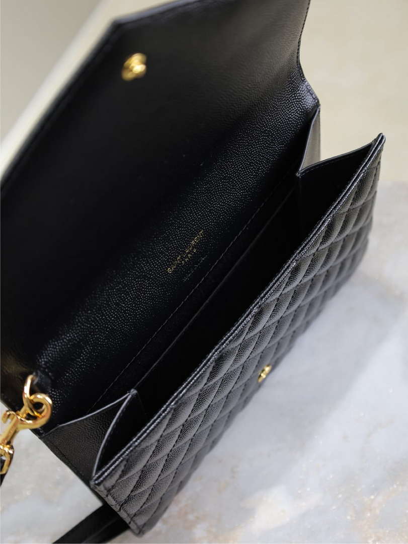 YSL 617662 Cassandre Matelass¨¦ Flap pouch in grain de Poudre leather Black