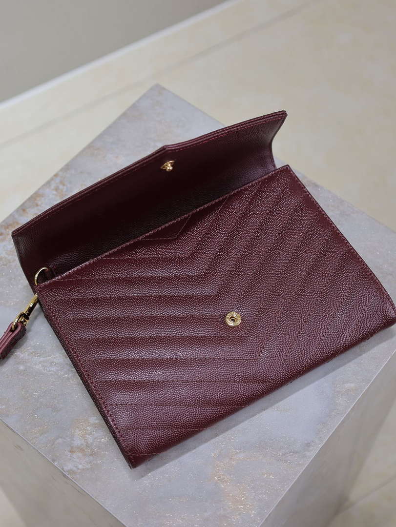 YSL Cassandre Matelass¨¦ Flap pouch in grain de Poudre leather 617662 V wine Red