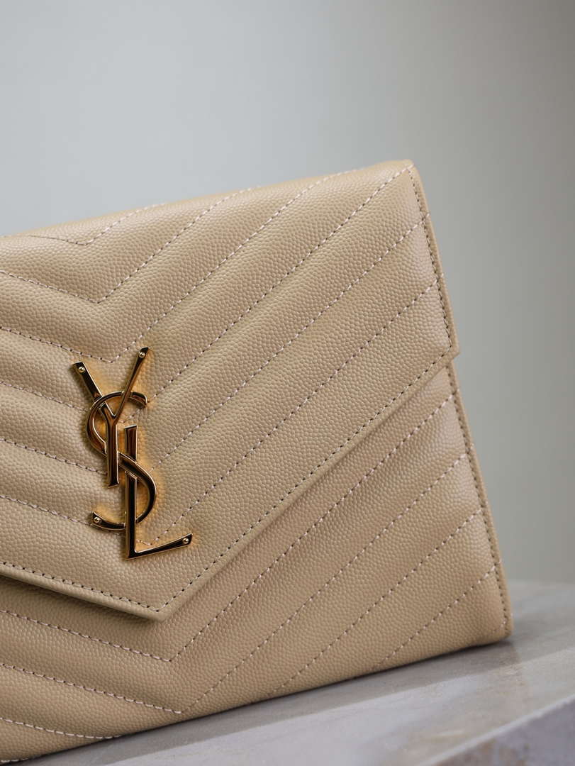 YSL Cassandre Matelass¨¦ Flap pouch in grain de Poudre leather 617662 V Apricot