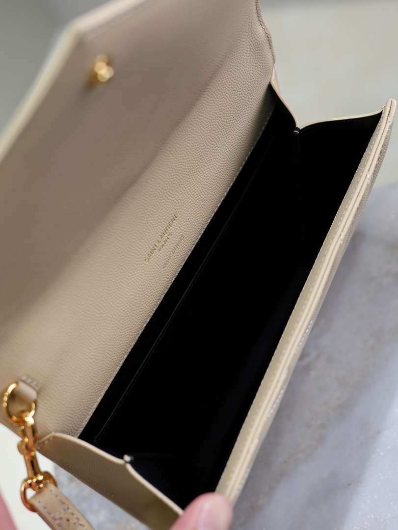 YSL Cassandre Matelass¨¦ Flap pouch in grain de Poudre leather 617662 V Apricot
