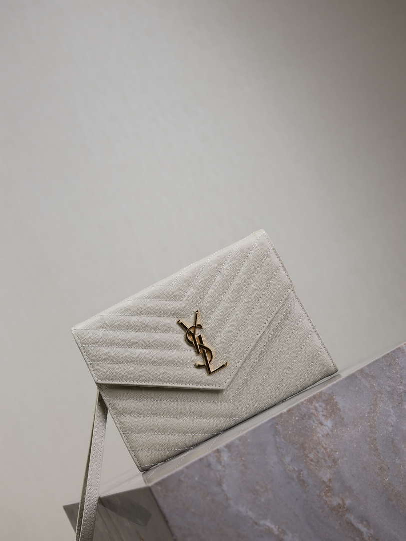 YSL Cassandre Matelass¨¦ Flap pouch in grain de Poudre leather 617662 V White