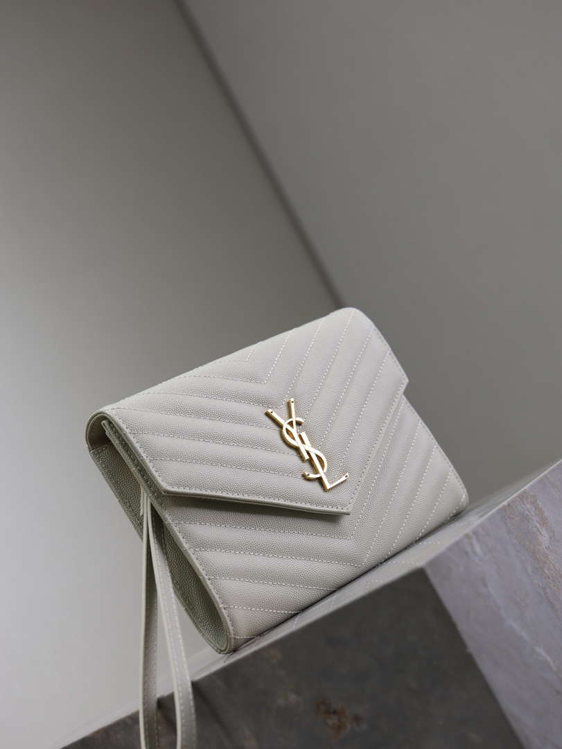 YSL Cassandre Matelass¨¦ Flap pouch in grain de Poudre leather 617662 V White