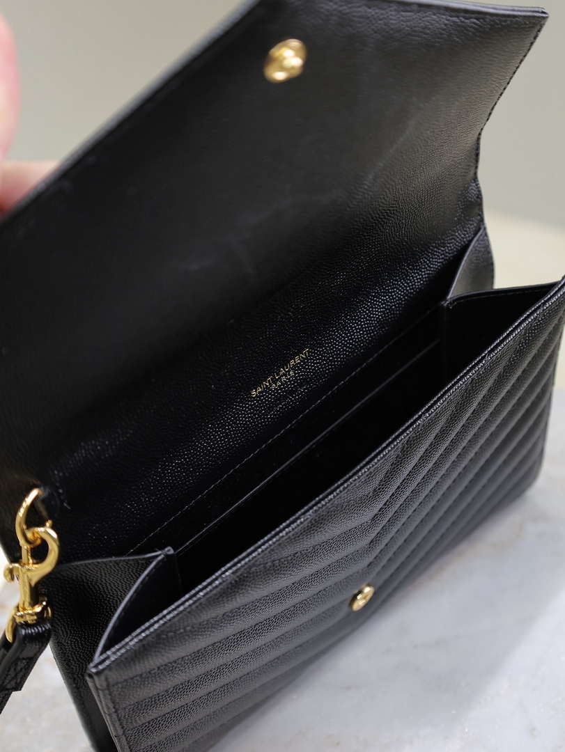 YSL Cassandre Matelass¨¦ Flap pouch in grain de Poudre leather 617662 V Black