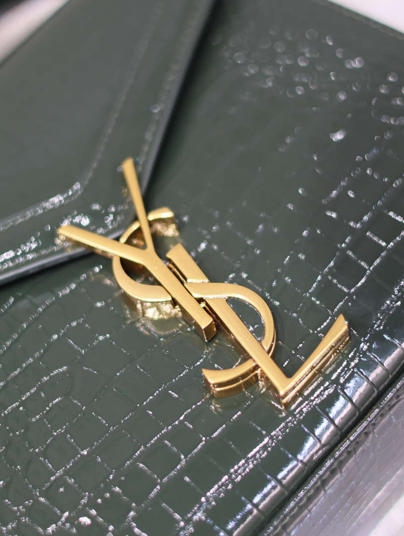 YSL 623930 Cassandra Mini Top Handle Bag In Crocodile pattern Leather Green