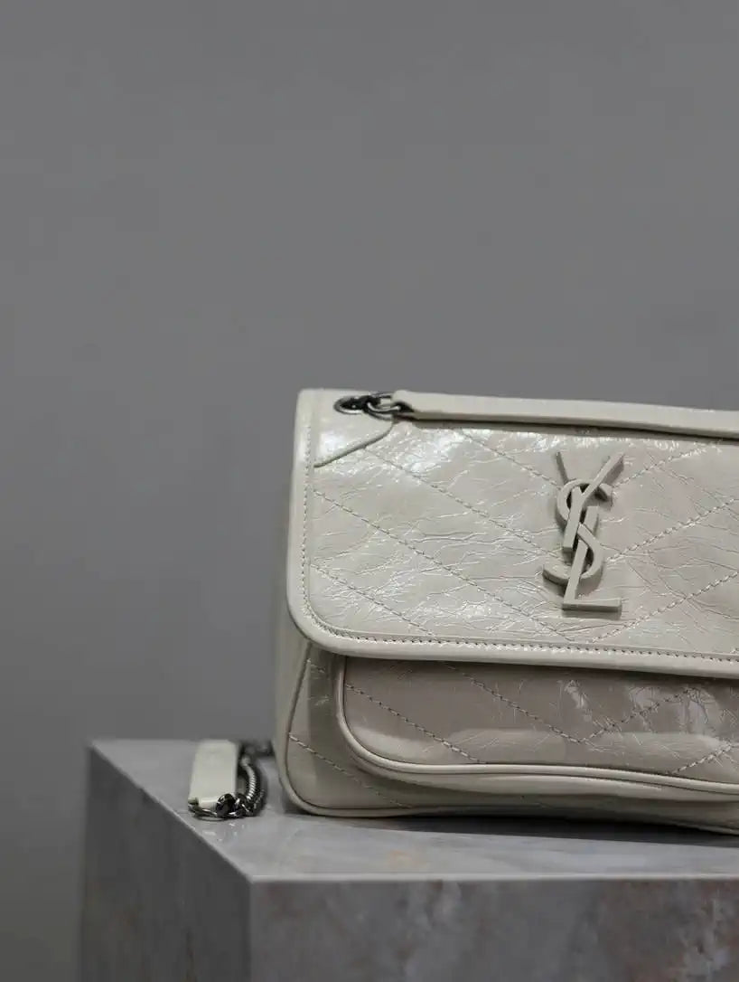 YSL 633151 Niki Baby Chain Bag IN VINTAGE Calf Leather White