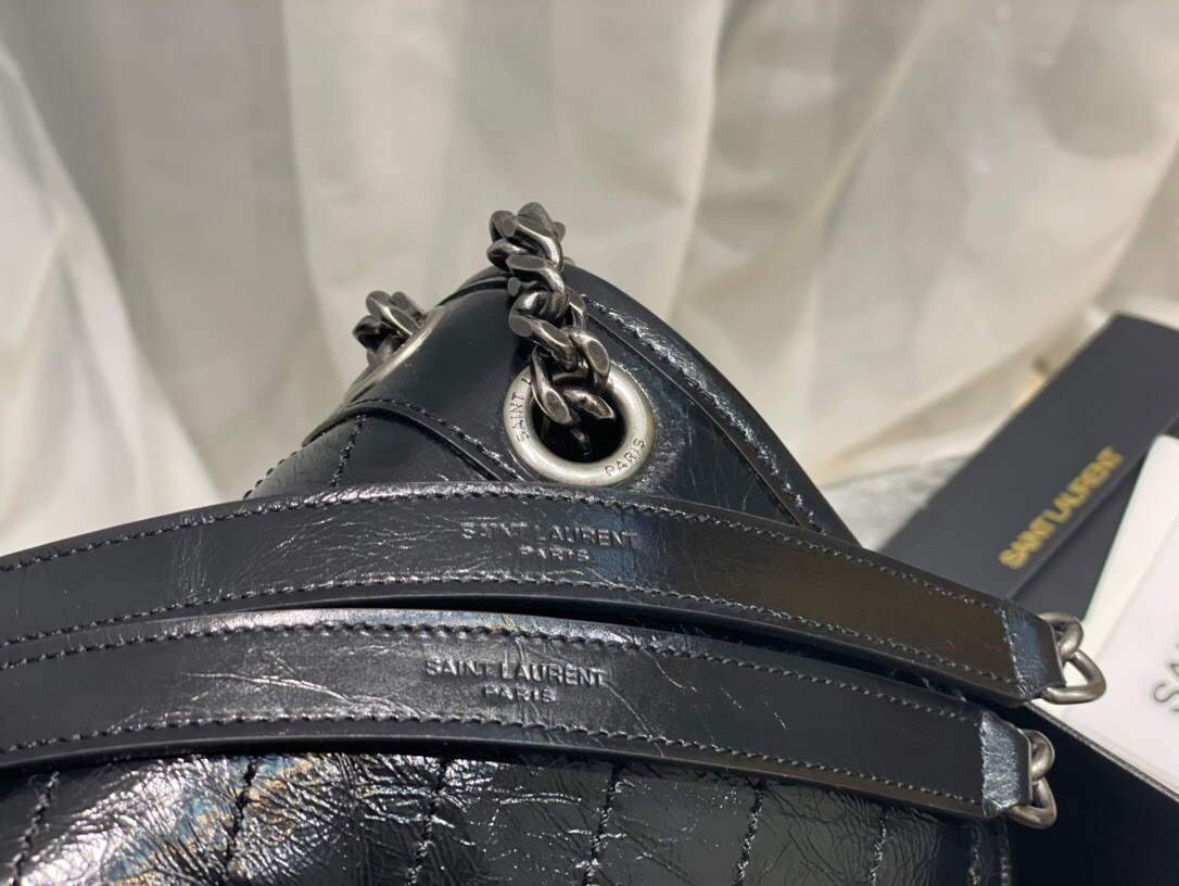 YSL 633158 Yves Saint Laurent Niki Medium In Quilted Crinkled Vintage Leather Bag Black