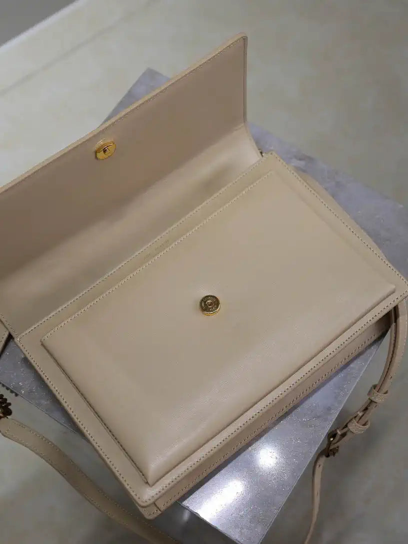 YSL 634723 SUNSET TOP HANDLE IN SMOOTH LEATHER Apricot