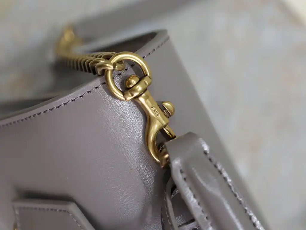 YSL 634723 SUNSET TOP HANDLE IN SMOOTH LEATHER Gray