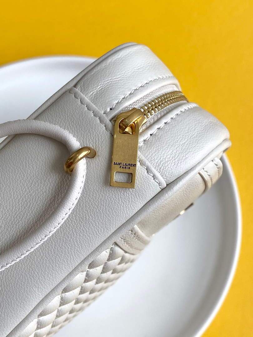 YSL 648990 Victoire Camera Bag In Quilted Lambskin White
