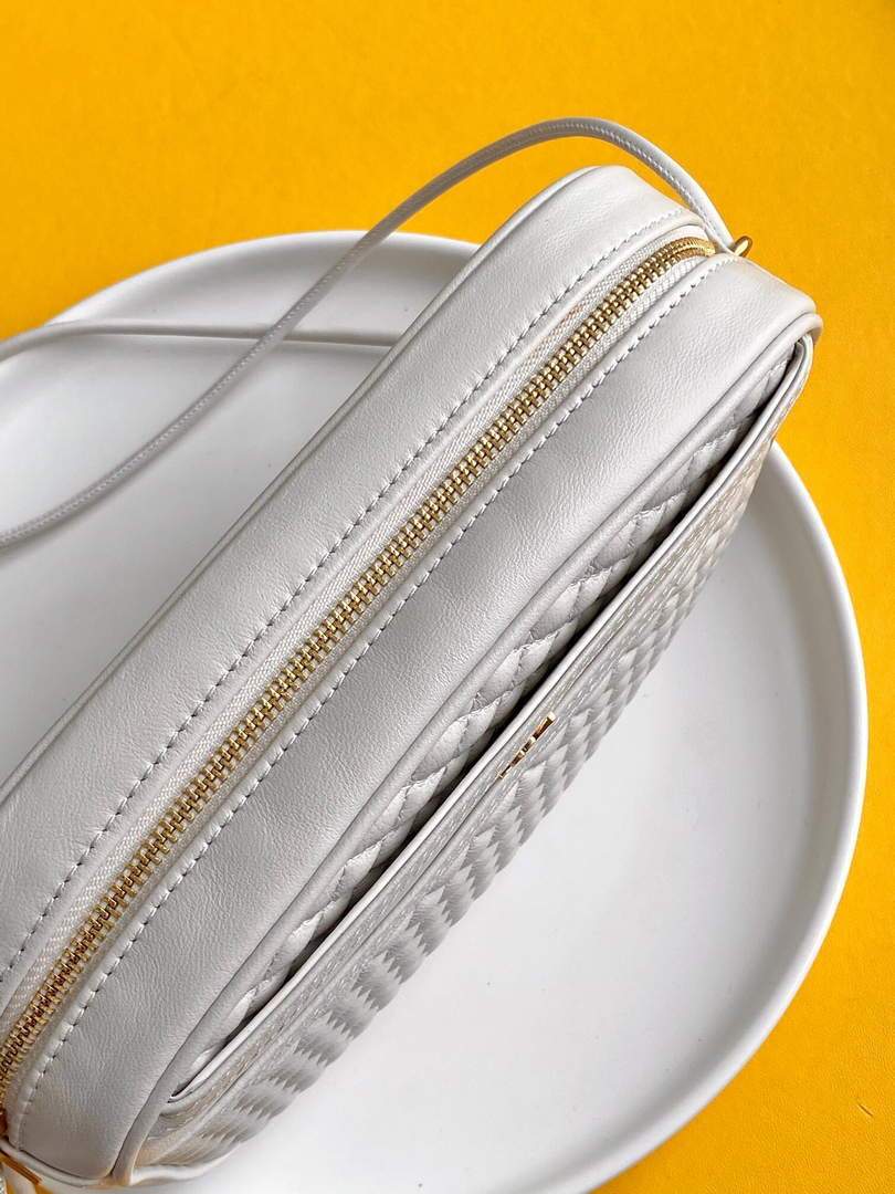 YSL 648990 Victoire Camera Bag In Quilted Lambskin White