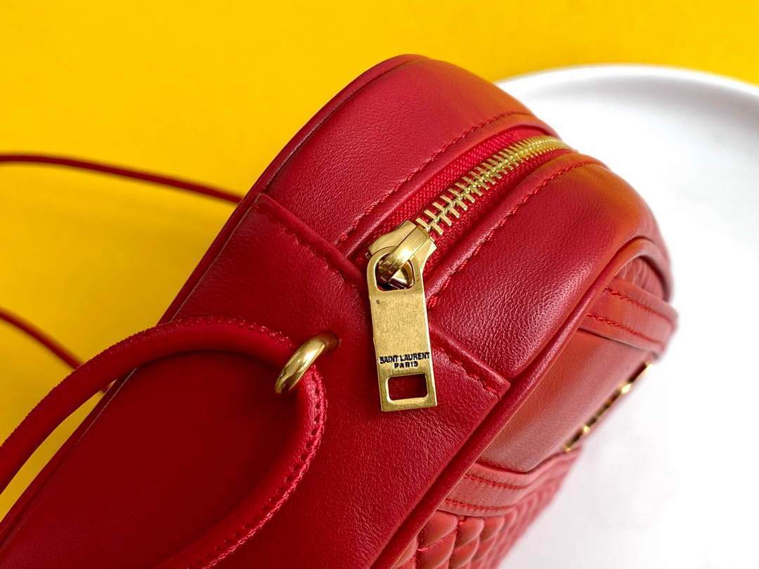 YSL 648990 Victoire Camera Bag In Quilted Lambskin Red