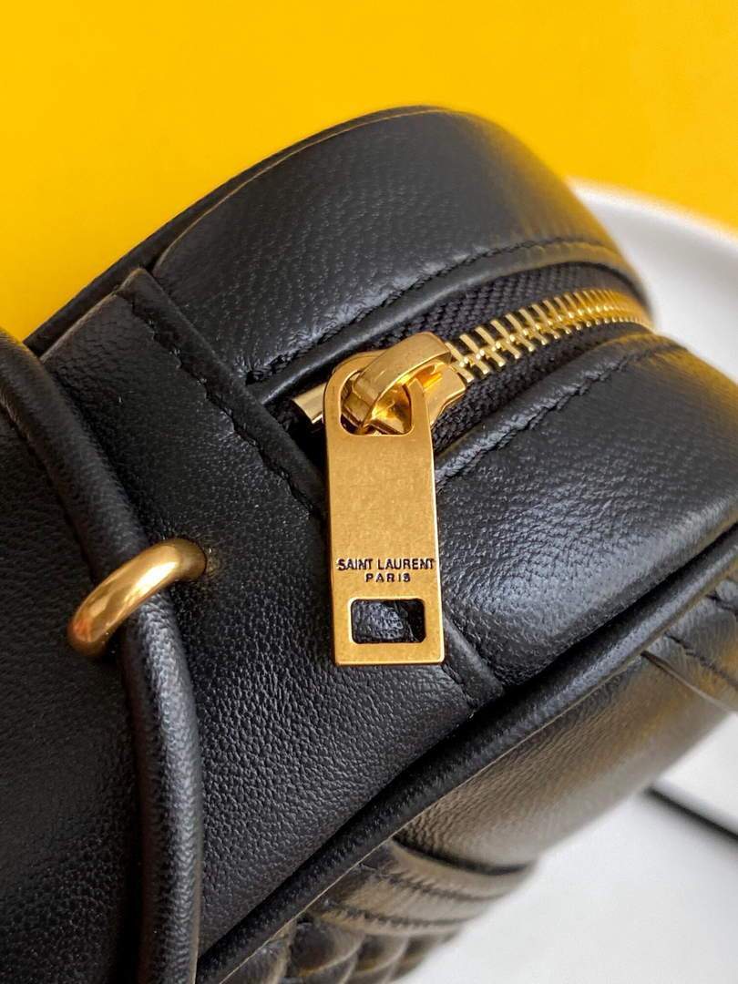 YSL 648990 Victoire Camera Bag In Quilted Lambskin Black