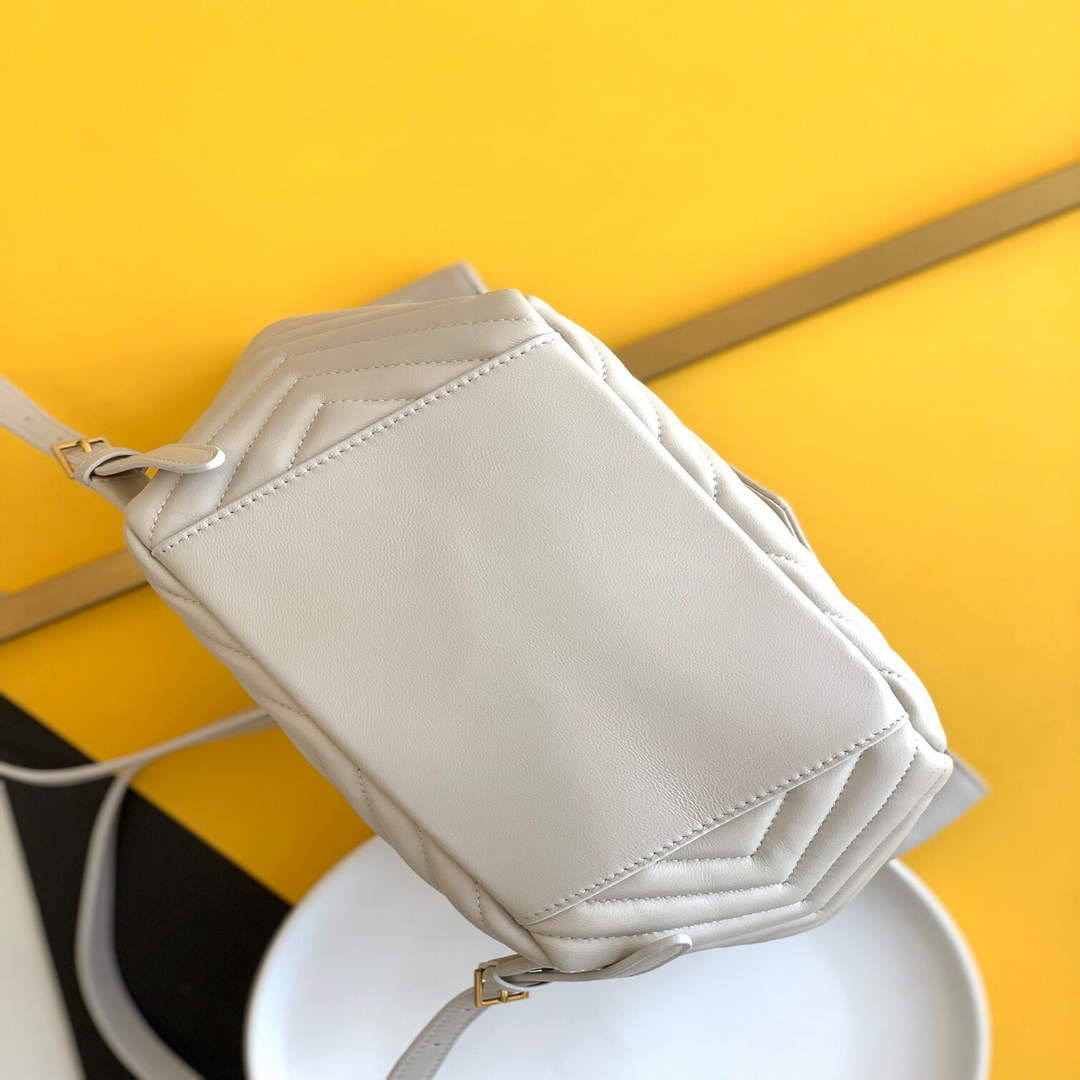 YSL 672609 Joe Backpack In Lam¨¦ Leather White