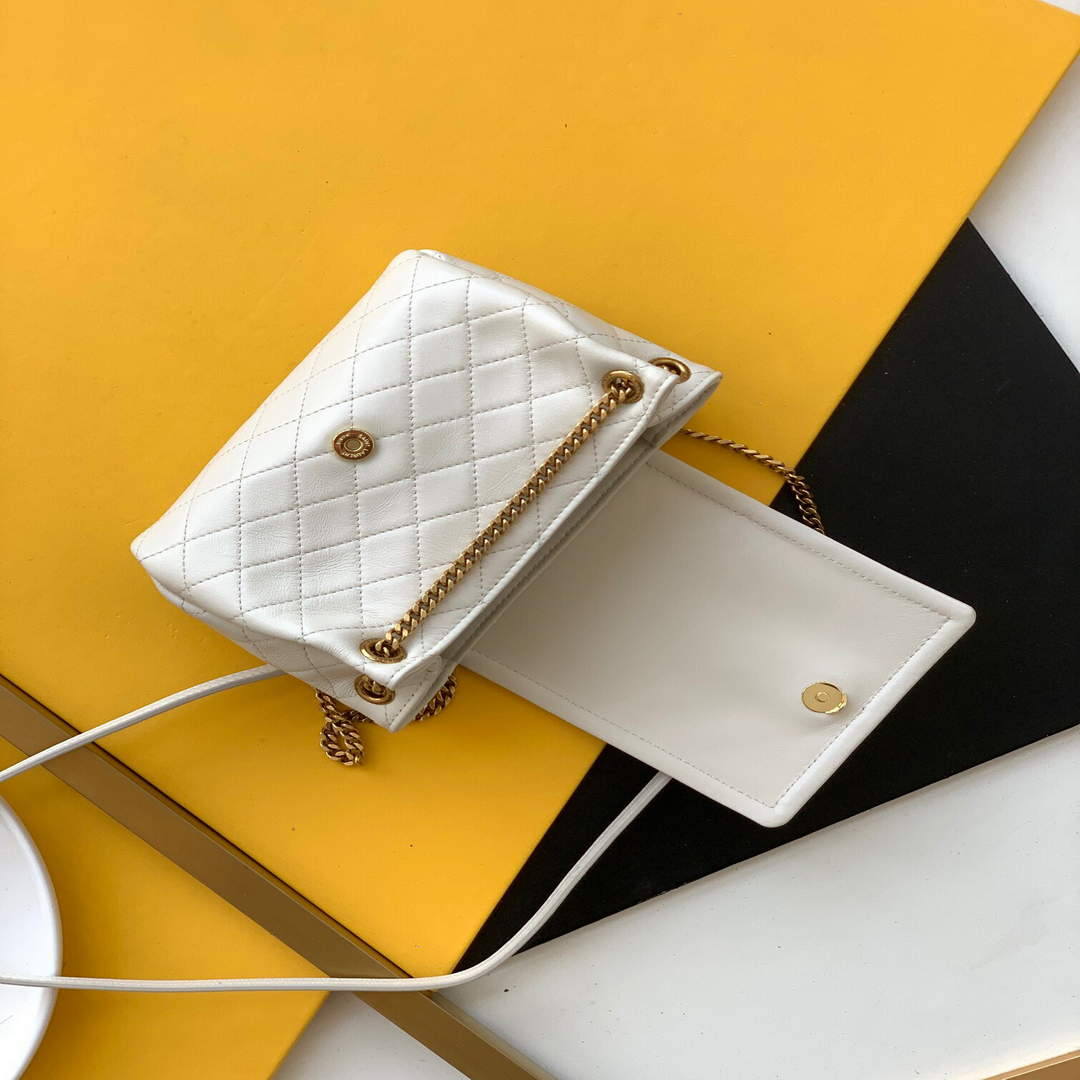 YSL 672738 Monogram Mini Nolita In Lam¨¦ Leather White