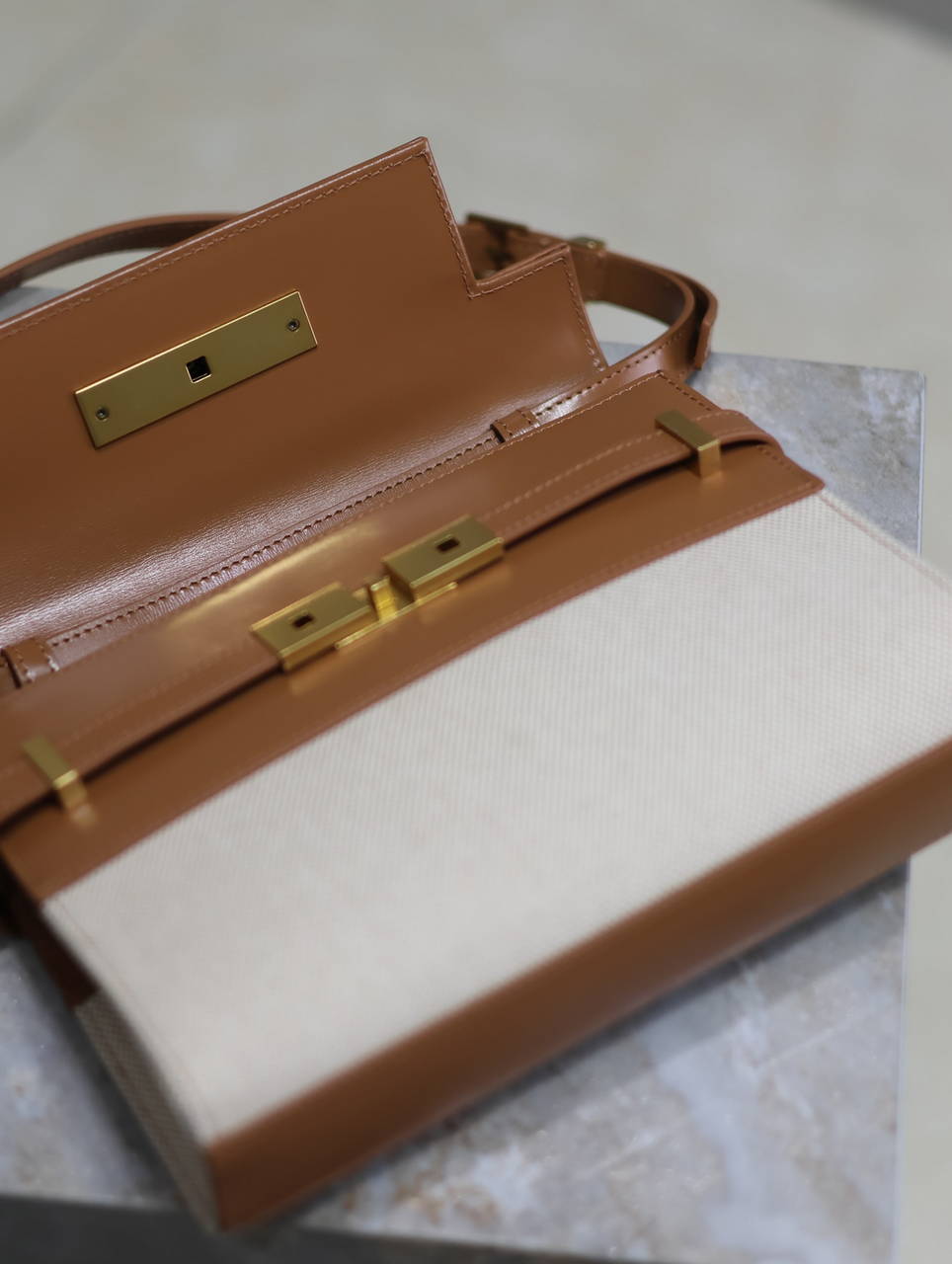 YSL 675626 MANHATTAN small in BOX SAINT LAURENT Brown and canvas