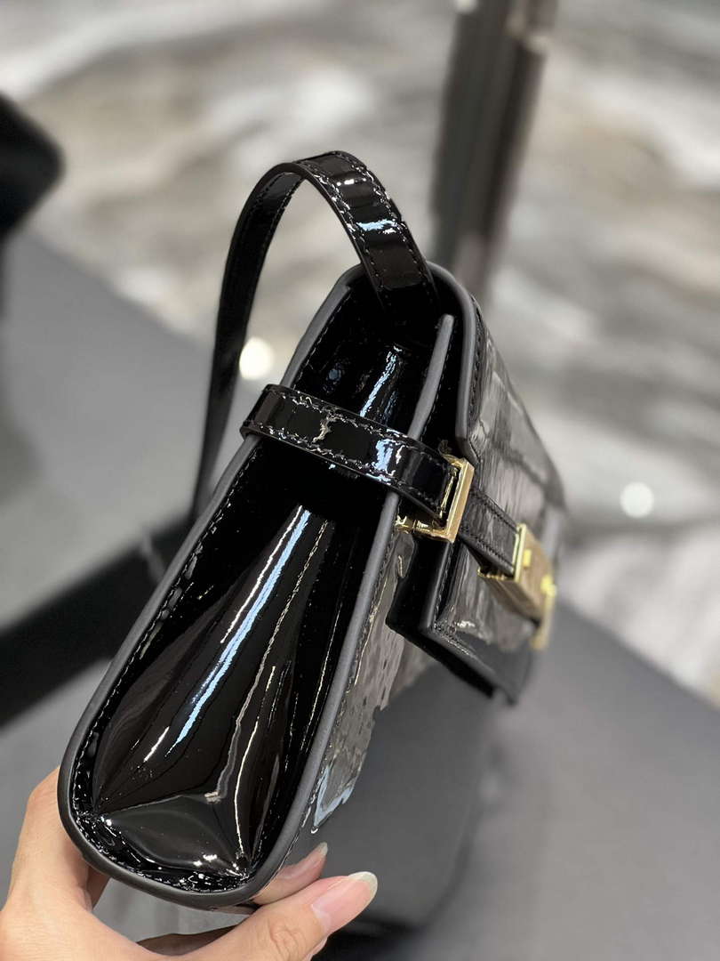 YSL 675626 Manhattan Small Shoulder Bag In Patent Leather Black