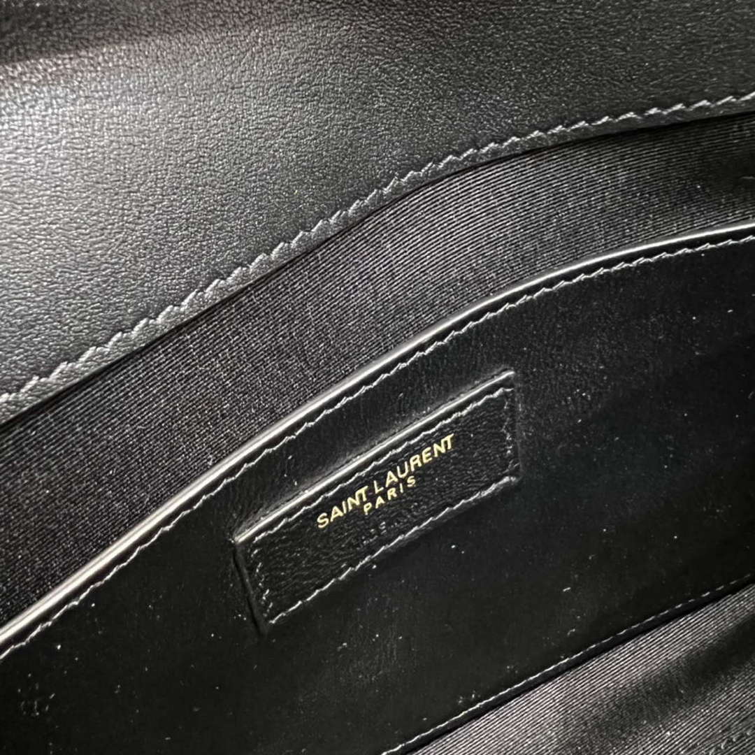YSL 675626 Manhattan Small Shoulder Bag In Patent Leather Black