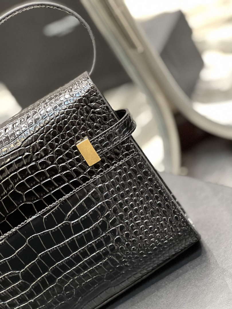 YSL 675626 Manhattan Small Shoulder Bag In Shiny Crocodile-Embossed Leather Black
