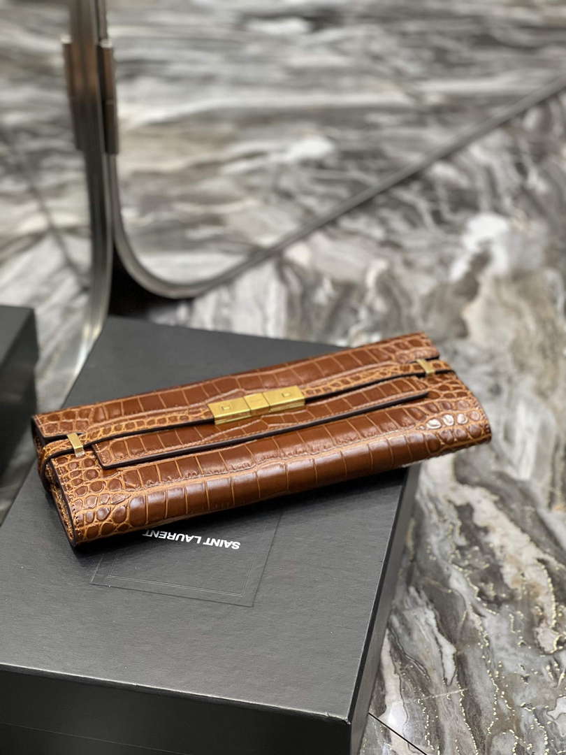 YSL 695949 Manhattan Clutch In Crocodile-Embossed Leather Caramel