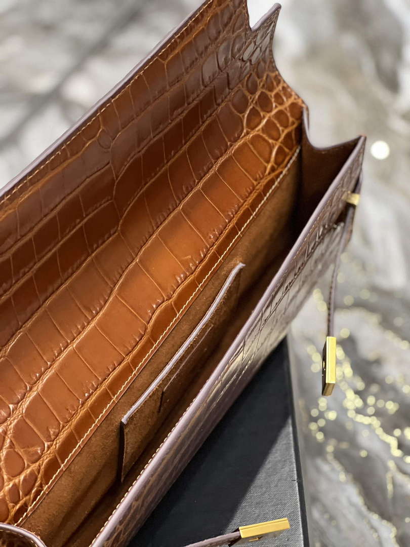 YSL 695949 Manhattan Clutch In Crocodile-Embossed Leather Caramel