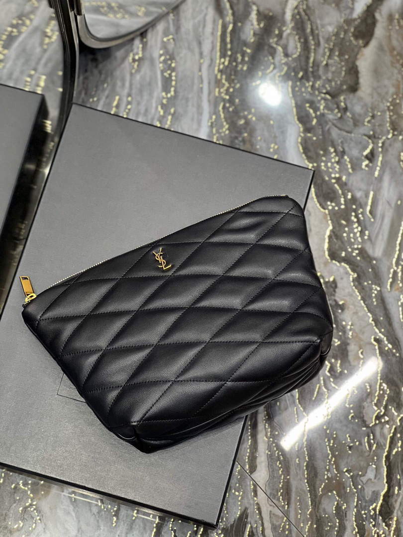 YSL 696779 Sade Pouch In Quilted Lambskin Black