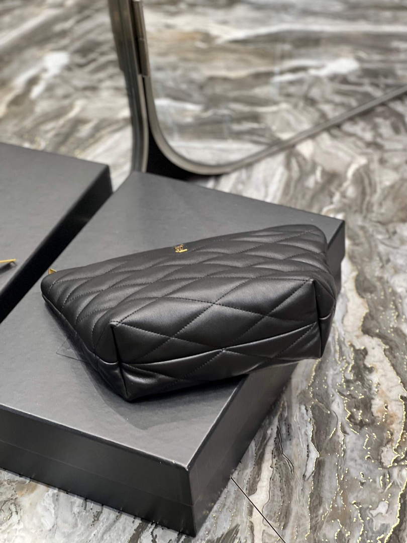 YSL 696779 Sade Pouch In Quilted Lambskin Black