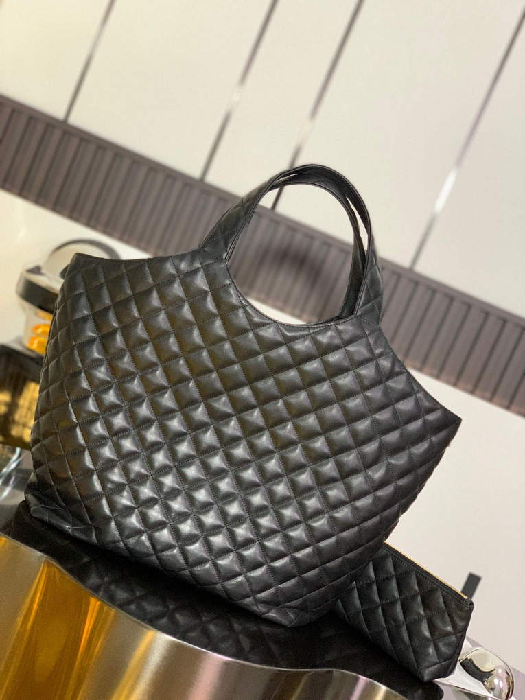 YSL 698651 Icare Maxi Shopping Bag In Quilted Lambskin