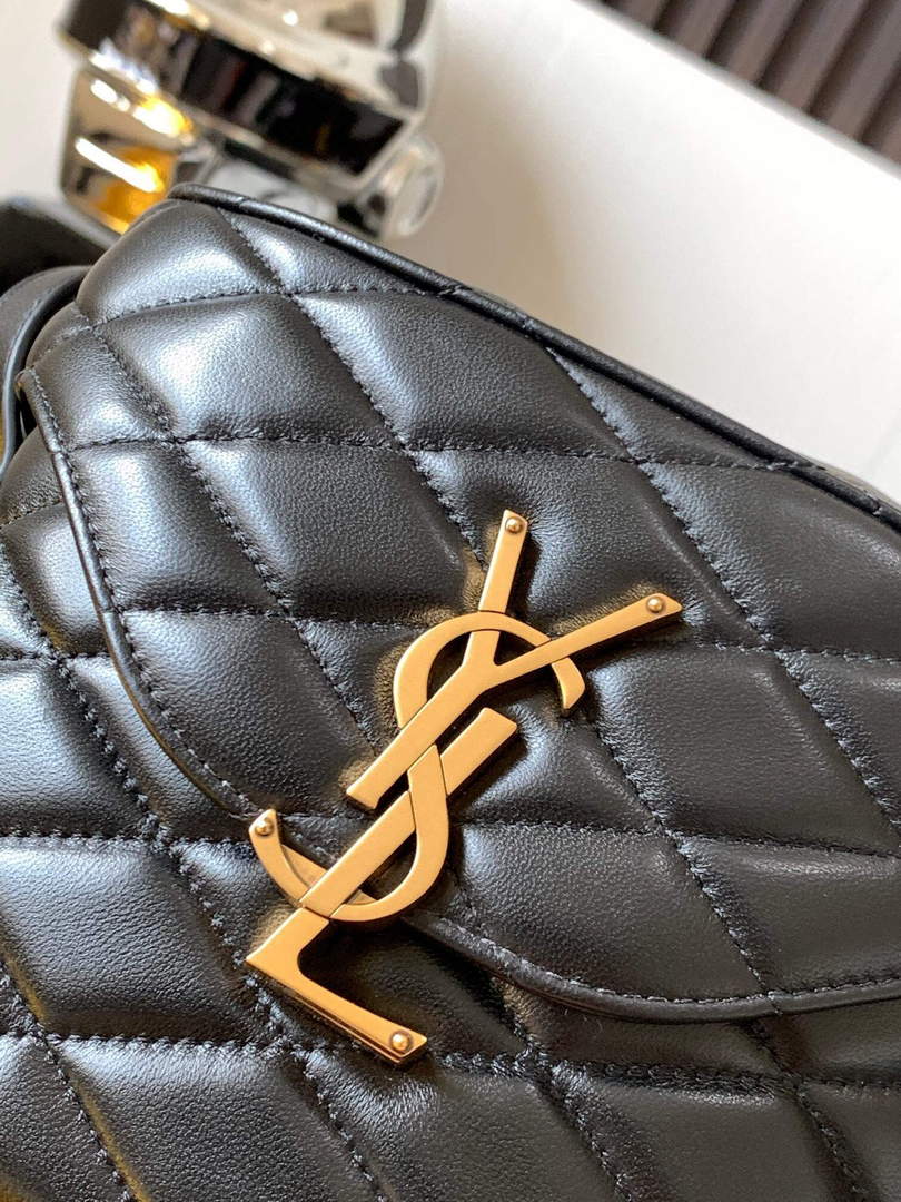 YSL  710080 June Box Bag In Quilted Patent Leather Black