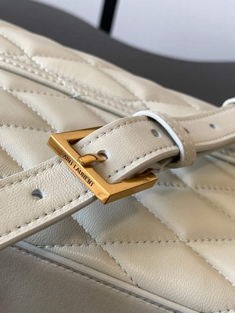 YSL  710080 June Box Bag In Quilted Patent Leather White