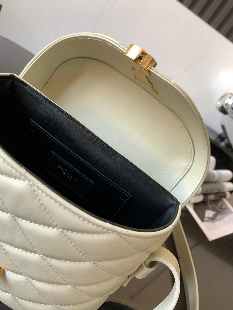 YSL  710080 June Box Bag In Quilted Patent Leather White