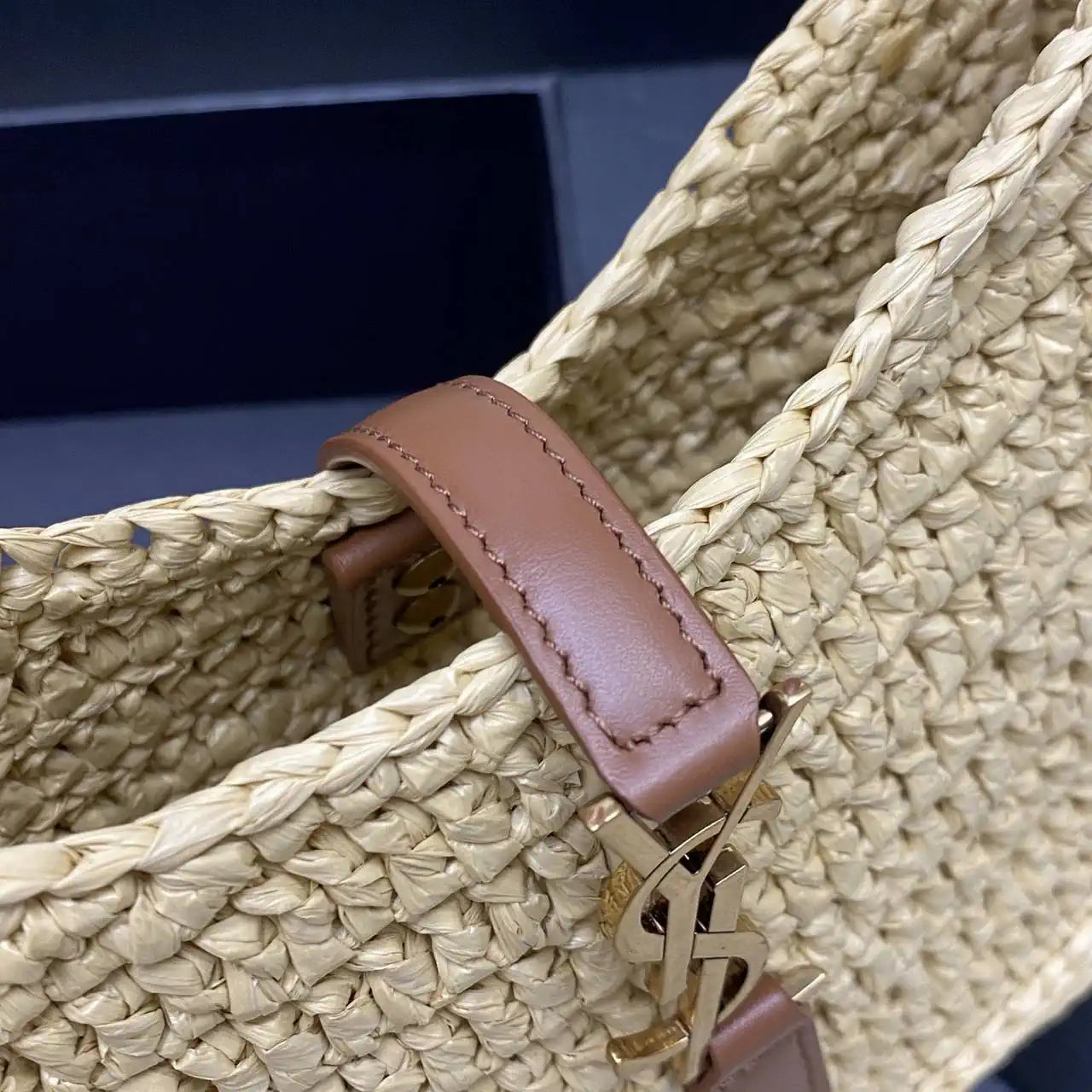 YSL 710318 MINI LE 5 ¨¤ 7 IN Raffia Nature